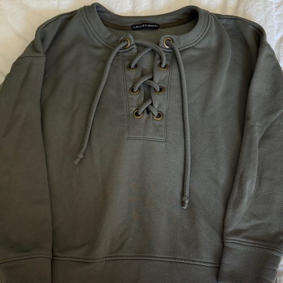 🤍Harlowe & Graham Olive Lace-Up Sweatshirt - Medium - Picture 3 of 8